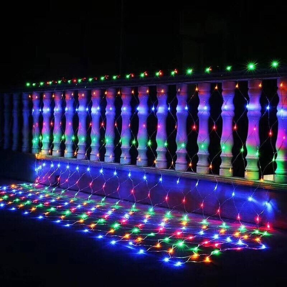 Instalatie Craciun, Tip Plasa, IP 44, 16 x 1 m, 640 LED-uri, Multicolor, 8 jocuri de lumini, Transformator fara telecomanda, Interconectabila, Prelungitor 5 m inclus, Fir transparent, Klevo