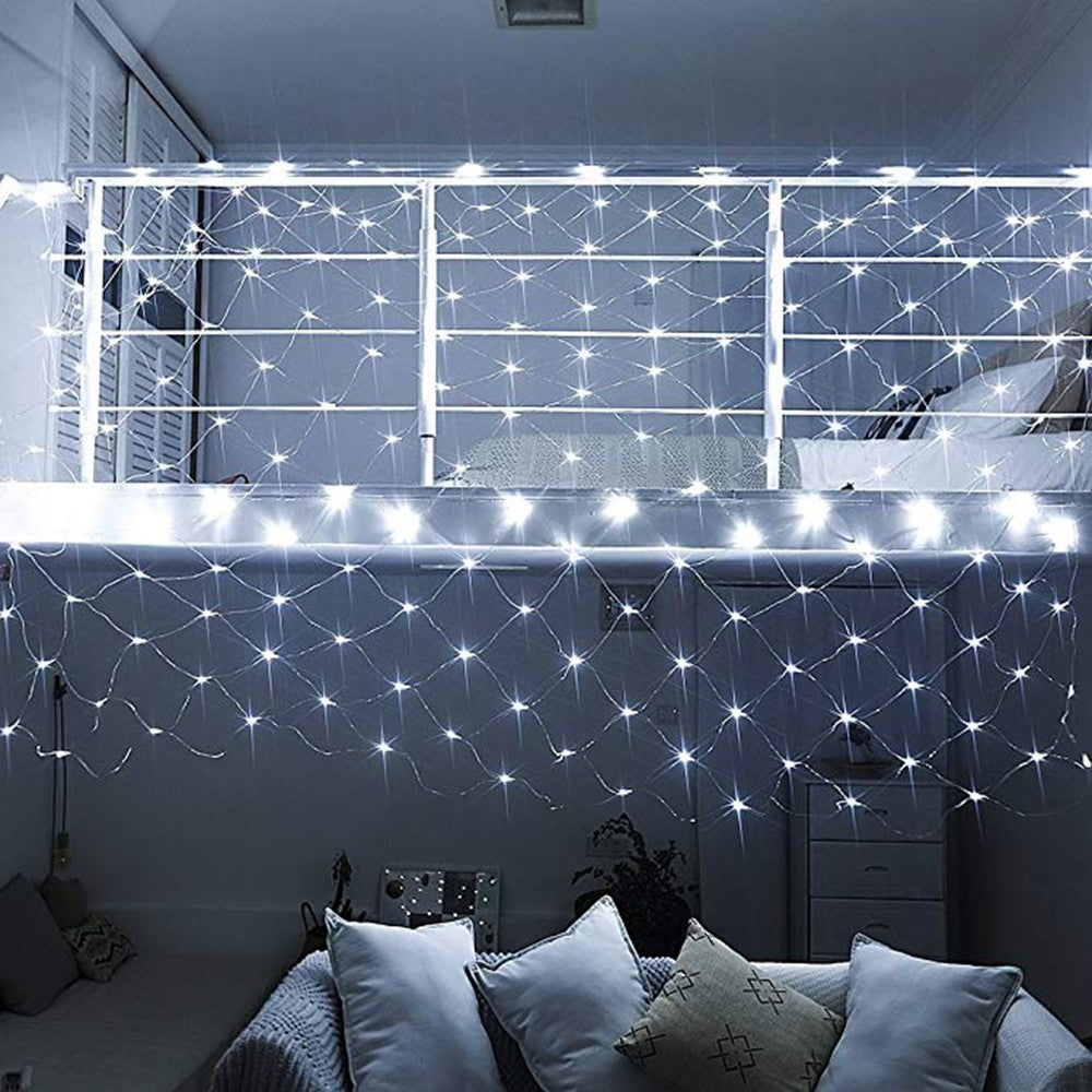 Instalatie Craciun, Tip Plasa, IP 44, 9 x 1 m, 480 LED-uri, Alb rece, 8 jocuri de lumini, Transformator cu telecomanda, Interconectabila, Prelungitor 3 m inclus, Fir transparent, Klevo