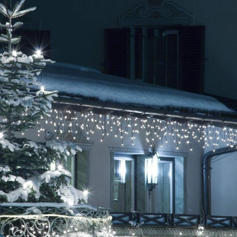 Sectiune Instalatie de Craciun, Klevo®, Tip Turturi, 5 m, 143 LED-uri, cu Flash, Fir Alb, Lumina Alb Rece, IP44, Interconectabila
