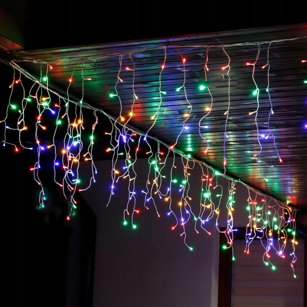 Instalatie de Craciun, Klevo®, Tip Turturi, Sectiune 5 m, 143 LED-uri, 8 Jocuri de Lumini, Fir Negru, Lumina Multicolora, IP44, Interconectabila