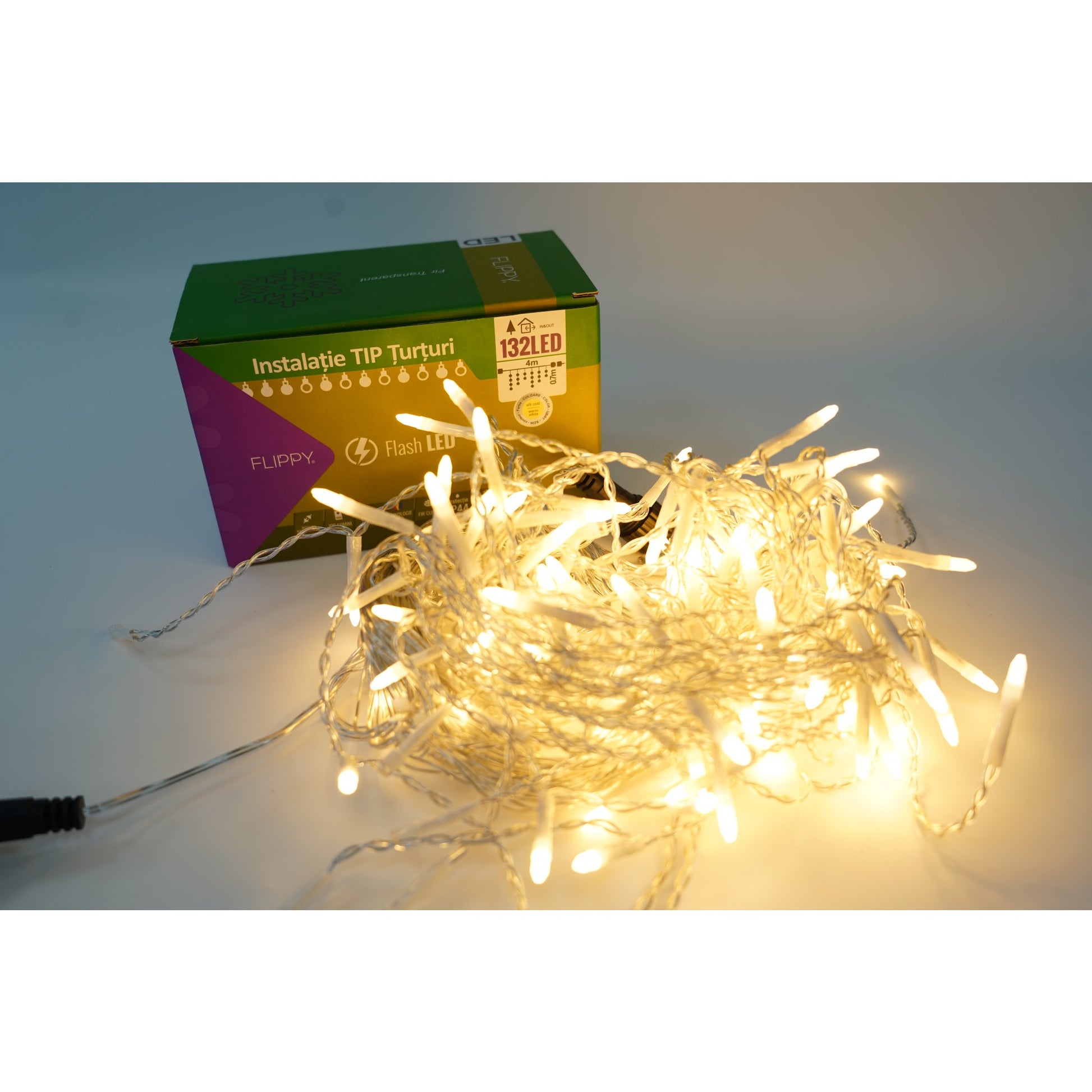 Instalatie de Craciun Klevo® Tip Turturi, Franjuri cu Flash, Sectiune 4 m, 132 LED-uri, Interconectabila, Fir Transparent, Alb Cald