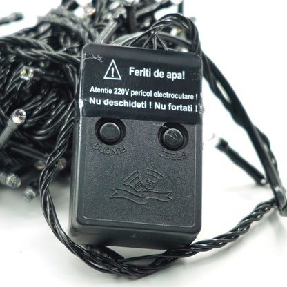 Instalatie de Craciun liniara Yoto, 10 m, din care 1 m cablu priza 220V, 100 LED, 8 jocuri de lumini, pentru interior, controler, fir negru, multicolor