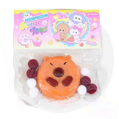 Jucarie Antistres Squishy, Klevo, cu Revenire Lenta, Squeeze Pinch Family, Forma de Biscuite Rotund, Model Capybara, 7x6.5 cm, 55g, Ambalaj Transparent, Maro