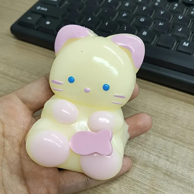 Jucarie Antistres Squishy, Klevo, cu Revenire Lenta, Model Pisicuta, Squeeze Pinch Family, 9 x 5.5 cm, Galben
