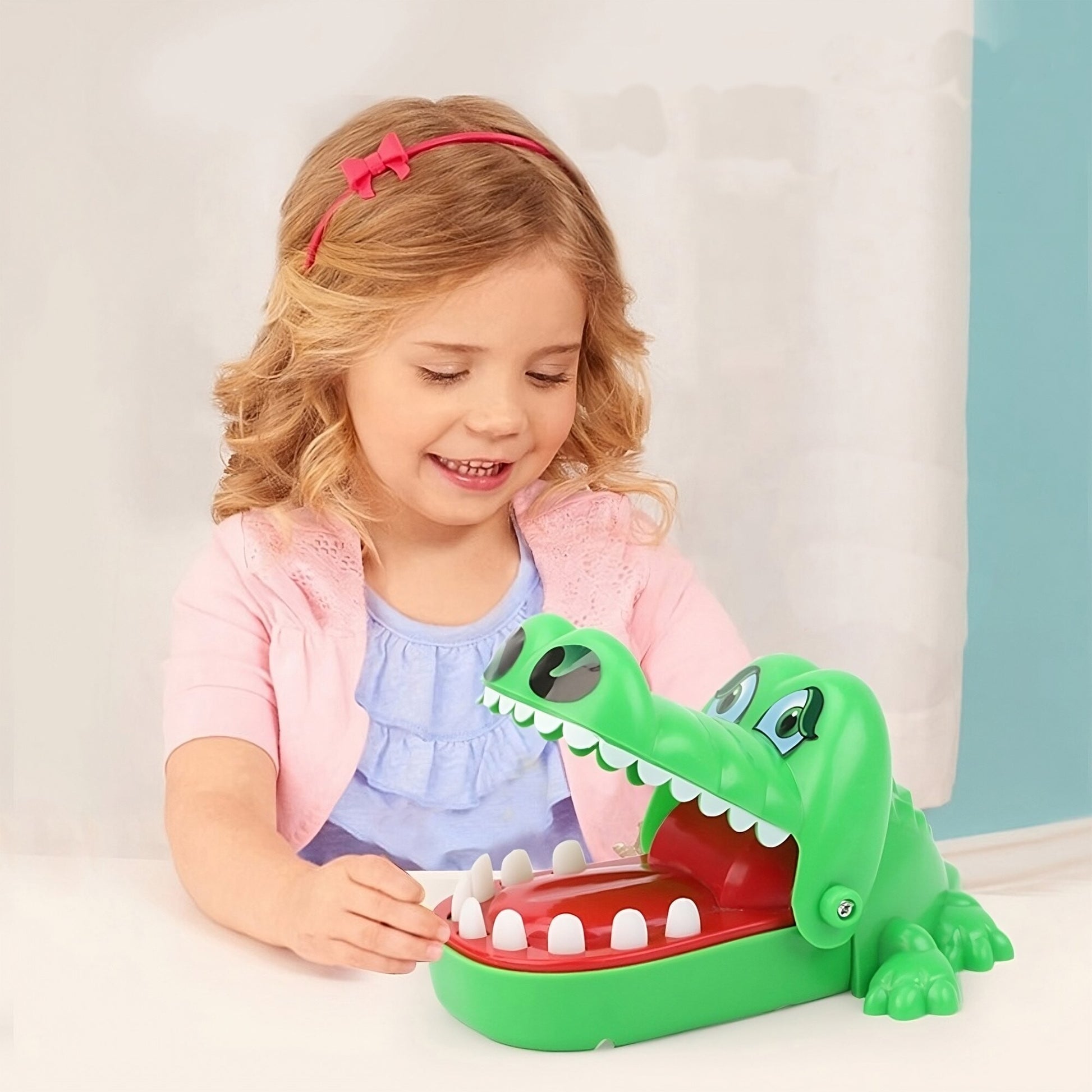 Jucarie interactiva Crocodil Dentist, Klevo, Joc de Grup/Familie, 11 Dinti, Small 15 x 10 x 7.5 cm, Verde