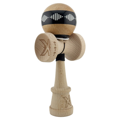 Kendama X Originala FREQUENCY, Profesionala, Klevo, Cupe Mari KING SIZE V3, Super Sticky, Gaura in Baza, Rulment Metalic, din lemn 18 cm, Ata 62/65 cm, Negru/Maro