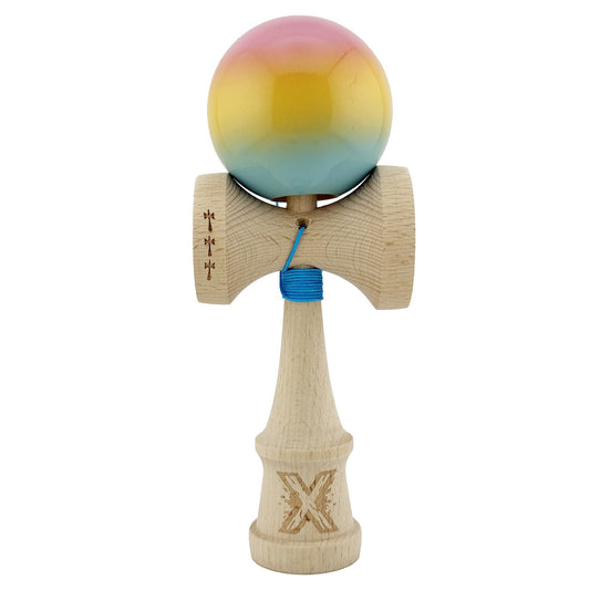 Kendama X Originala, Profesionala, Klevo, Big Cups V2, Super Sticky cu Cupe Mari, din lemn 18 cm, Rulment Metalic cu Ata 55 cm, Roz/Galben/Albastru