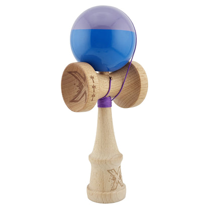 Kendama X Originala, Profesionala, Klevo, Big Cups V2, Super Sticky cu Cupe Mari, Rulment Metalic, din lemn 18 cm, Ata 55 cm, Mov/Albastru