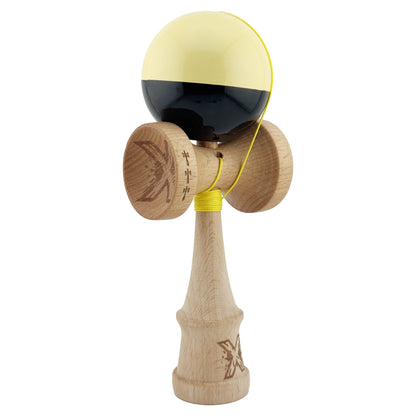 Kendama X Originala, Profesionala, Klevo, Big Cups V2, Super Sticky cu Cupe Mari, Rulment Metalic, din lemn 18 cm, Ata 55 cm, Galben/Negru