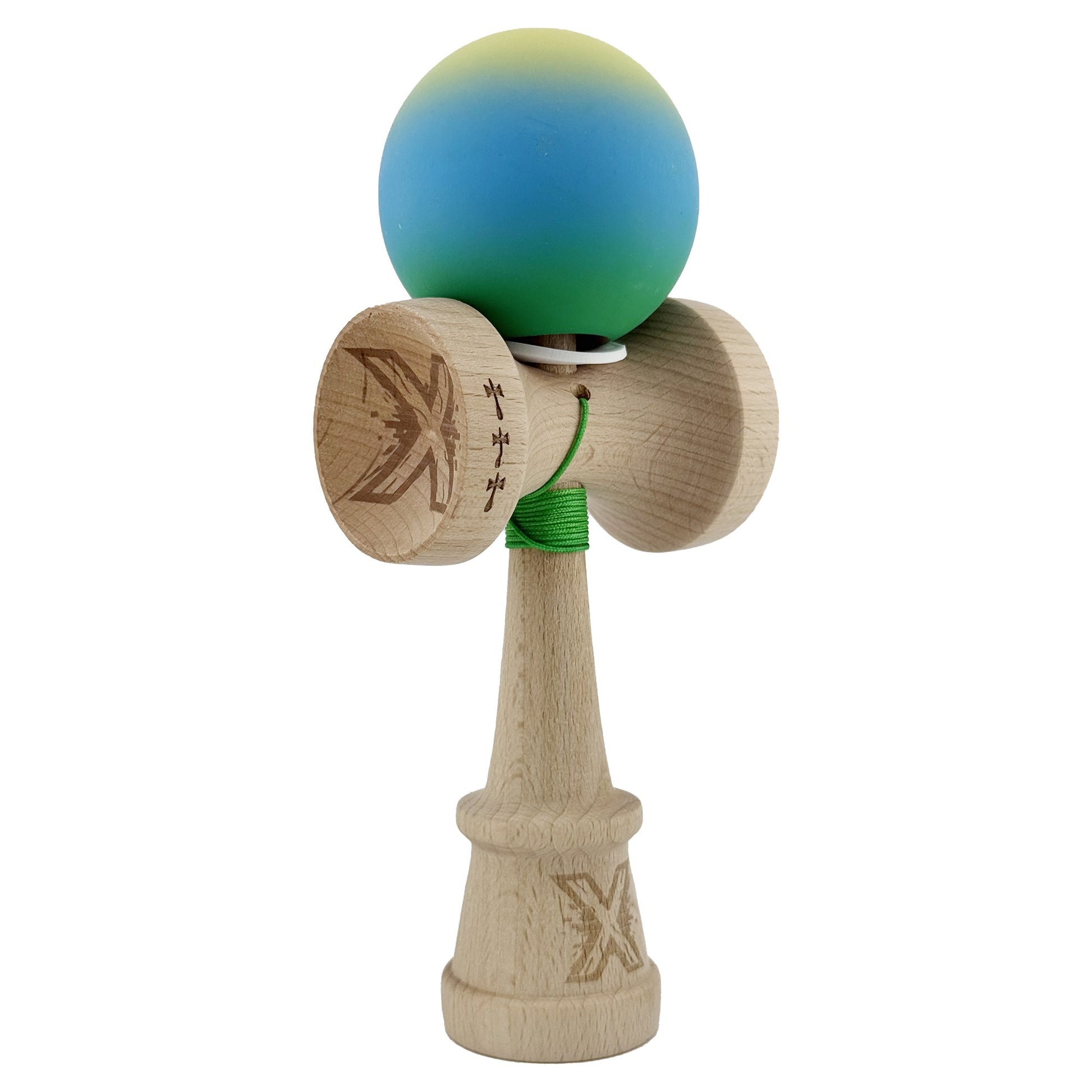 Kendama X Originala, Profesionala, Klevo, Cupe Mari KING SIZE V3, Rubber Grip, Gaura in Baza, Rulment Metalic, din lemn 18 cm, Ata 62/65 cm, Gradient Galben/Albastru/Verde