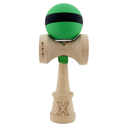 Kendama X Originala, Profesionala, Klevo, Cupe Mari KING SIZE V3, Rubber Grip, Gaura in Baza, Rulment Metalic, din lemn 18 cm, Ata 62/65 cm, M Bicolor Verde Dublu/Negru