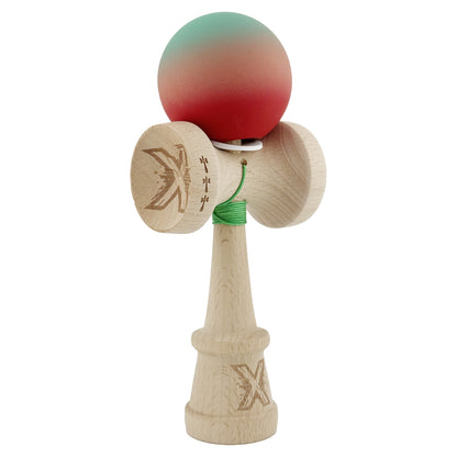 Kendama X Originala, Profesionala, Klevo, Cupe Mari KING SIZE V3, Rubber Grip, Gaura in Baza, Rulment Metalic, din lemn 18 cm, Ata 62/65 cm, Gradient Verde/Roz/Rosu