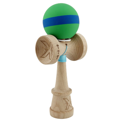 Kendama X Originala, Profesionala, Klevo, Cupe Mari KING SIZE V3, Rubber Grip, Gaura in Baza, Rulment Metalic, din lemn 18 cm, Ata 62/65 cm, M Verde/Albastru/Verde