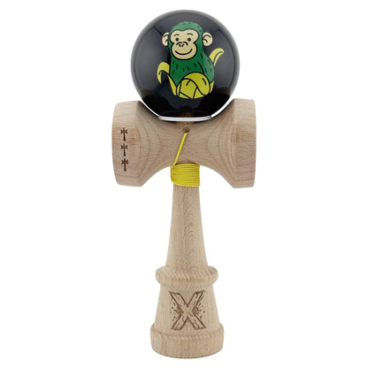 Kendama X Originala, Profesionala, Klevo, Green Monkey, Super Sticky cu Cupe Mari King Size V3, Rulment Metalic si Gaura in Baza, din Lemn 18 cm, Ata 62/65 cm, Negru