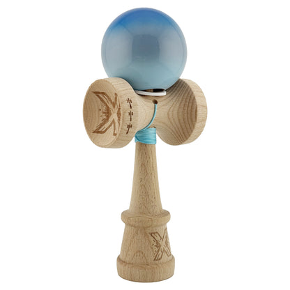 Kendama X Originala, Profesionala, Klevo, Super Sticky cu Cupe Mari KING SIZE V3, Gaura in Baza, Rulment Metalic, din lemn 18 cm, Ata 62/65 cm, Gradient Albastru/Gri/Bleu