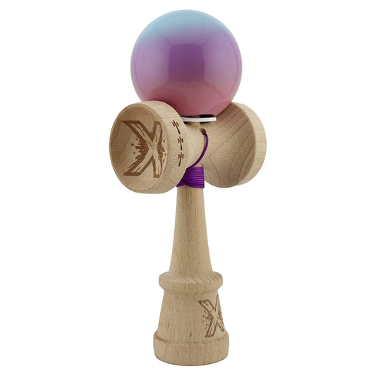 Kendama X Originala, Profesionala, Klevo, Super Sticky cu Cupe Mari KING SIZE V3, Gaura in Baza, Rulment Metalic, din lemn 18 cm, Ata 62/65 cm, Gradient Albastru/Mov/Roz