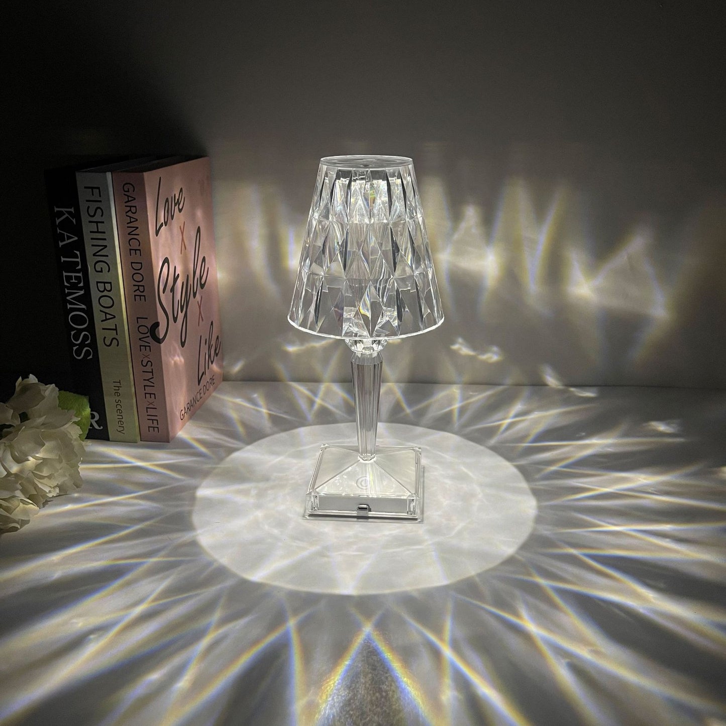 Lampa de birou pe LED RGB 16, Klevo, dimmer tactil, 3 nivele de intensitate, incarcare USB, 3W, Cristal Acrilic, 26x12 cm, cu telecomanda, transparent