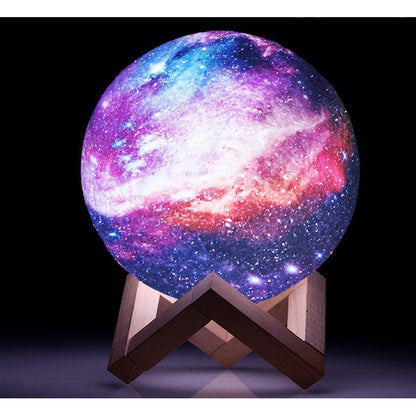 Lampa de veghe in forma de luna cu stele 3D Moon Light, alimentare baterii, stand din lemn inclus, 14 cm, Klevo