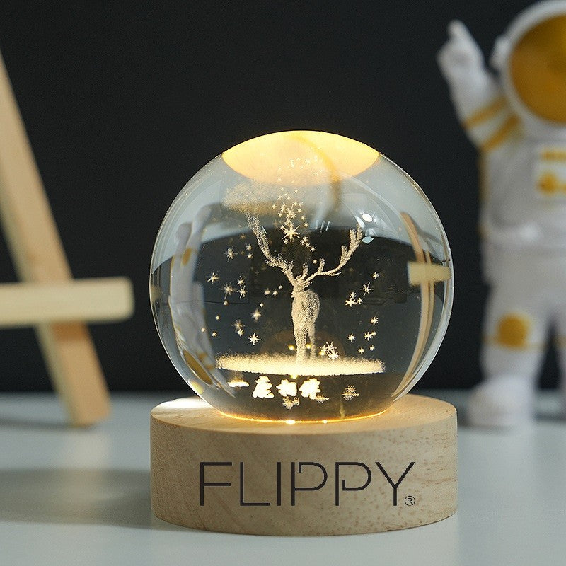 Lampa LED Decorativa, Klevo, cu Bila de Cristal cu Diametru 6cm, Model Cerb 3D, Alimentare USB, Suport din Lemn, Lumina Alb Cald