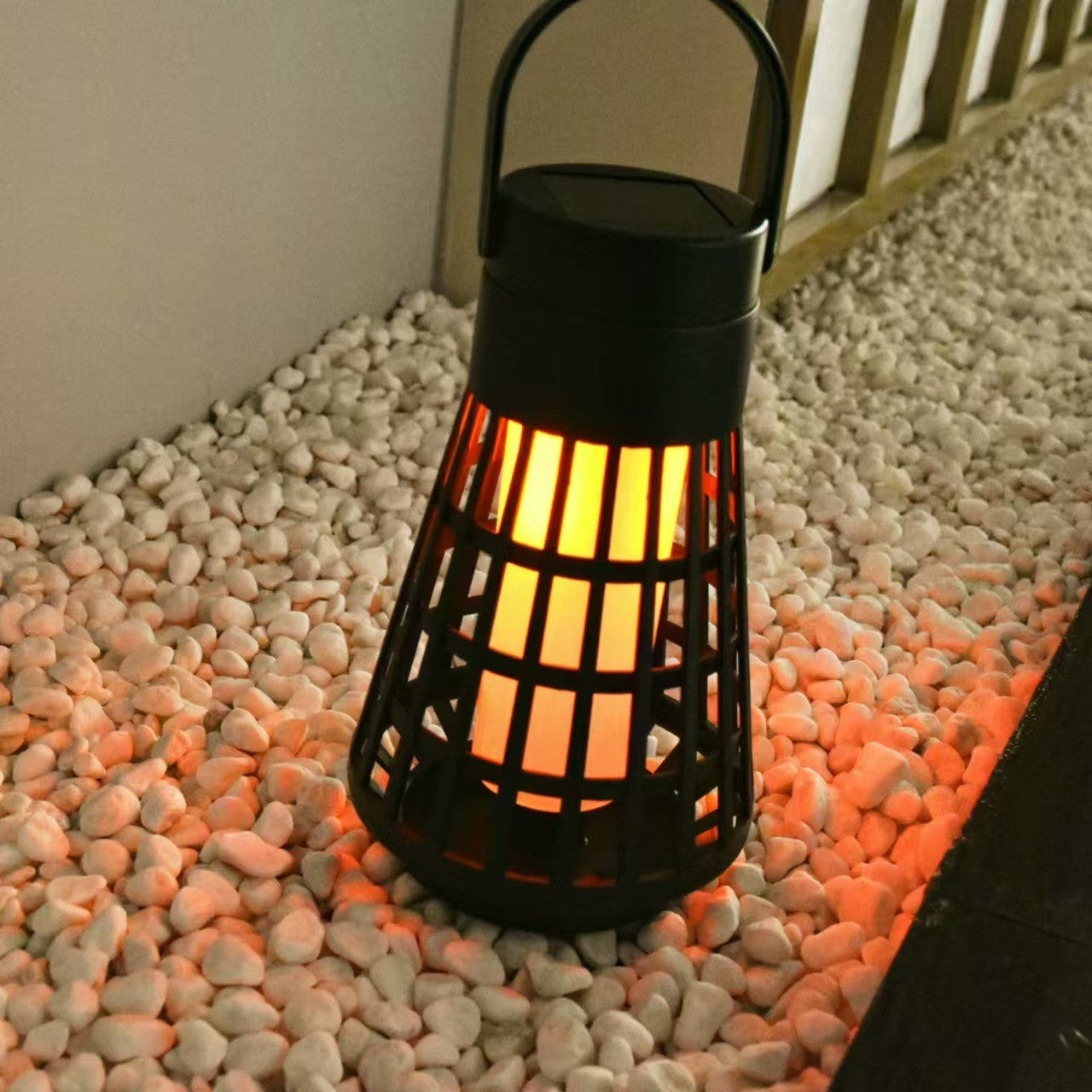 Lampa Solara pentru Gradina, Klevo, Reincarcabila de la Soare, Model Felinar, Portabila cu Picior, Lumina Calda, 12 cm, Negru