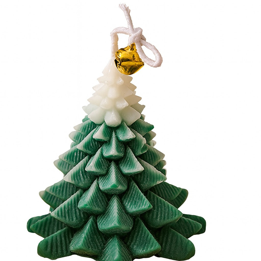 Lumanare Parfumata de Craciun, Klevo, Model Brad de Craciun, din Ceara de Soia, Cadou Creativ Handmade de Craciun, 8 x 7 x 7 cm, Verde