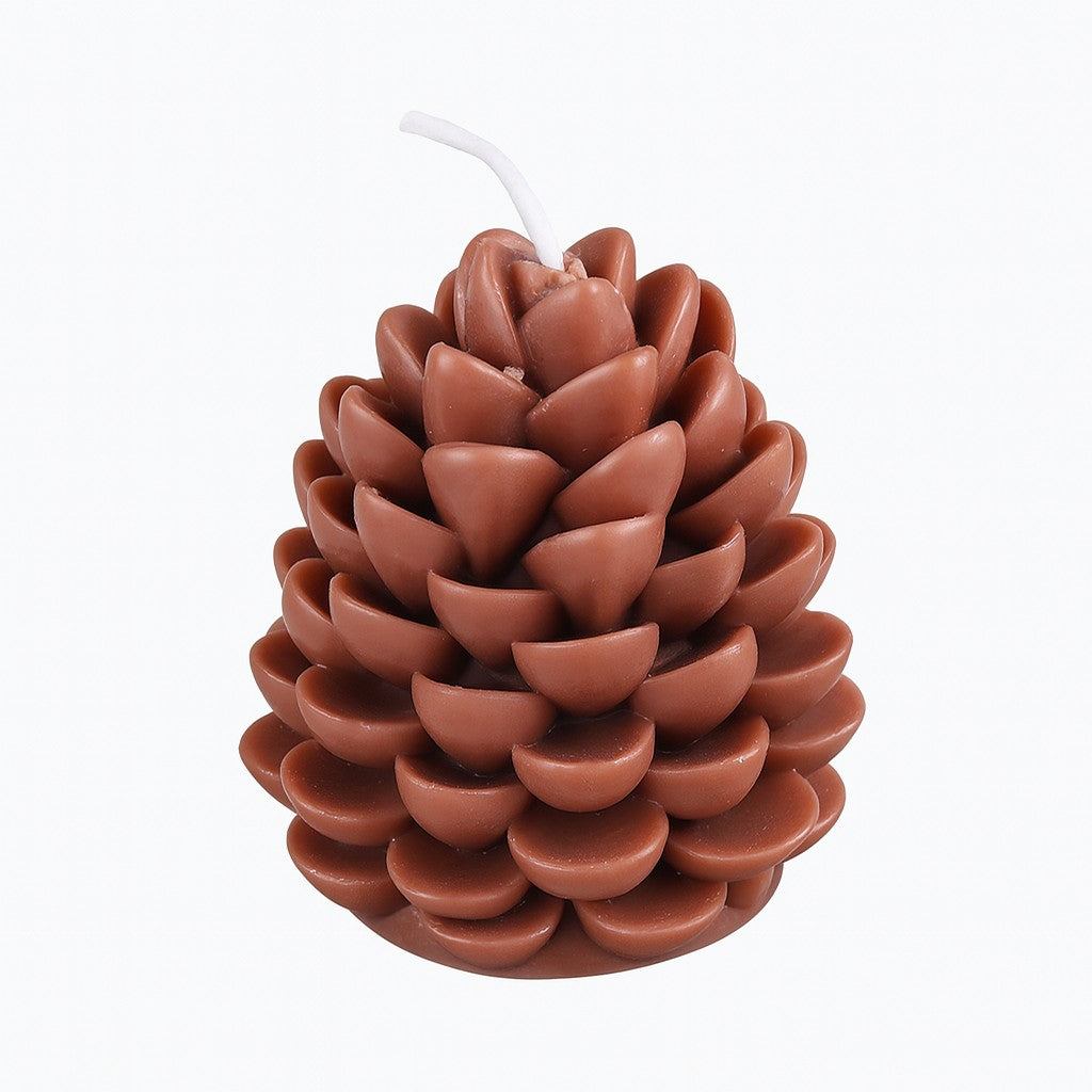 Lumanare Parfumata de Craciun, Klevo, Model Con de Pin, din Ceara de Soia, Cadou Creativ Handmade de Craciun, 7 x 6.5 x 6.5 cm, Maro