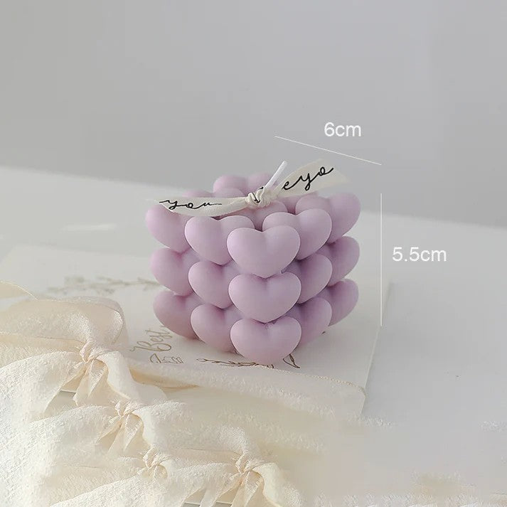 Lumanare Parfumata Decorativa, Klevo, Model Abstract Cub din Inimioare, Lumanare pentru Diferite Ocazii, 6 x 5.5 cm, Aroma de Lavanda, Mov