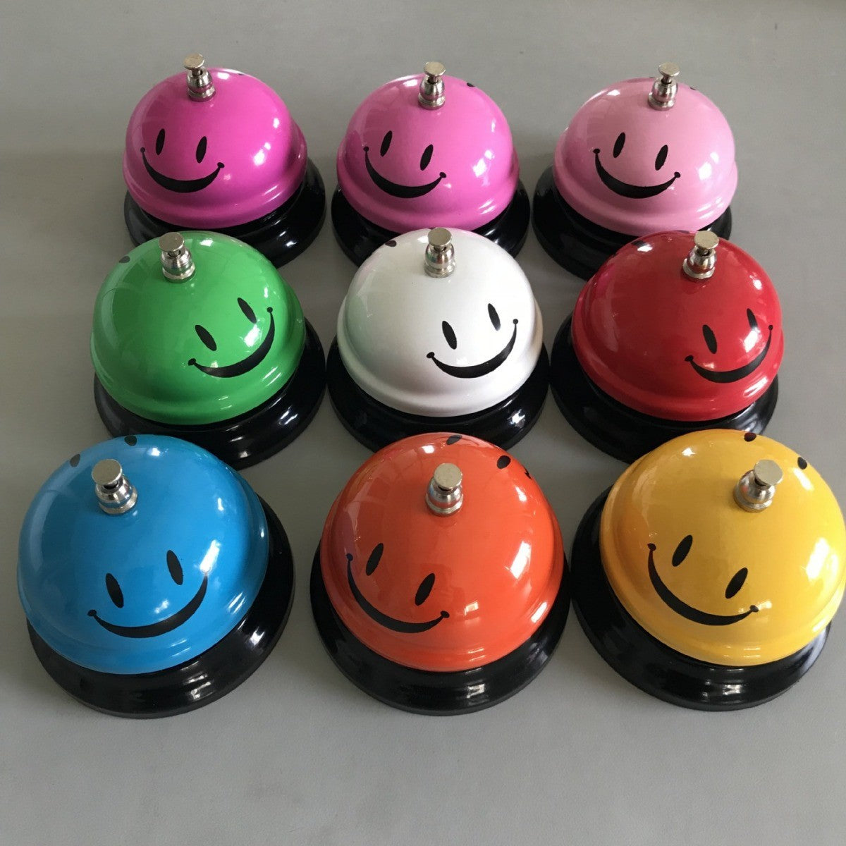 Clopotel Metalic Multifunctional, Klevo, Roz cu Imprimeu SMILEY FACE, 7.5 x 7.5 x 6.5 cm, Dresaj, Receptie, Restaurante,