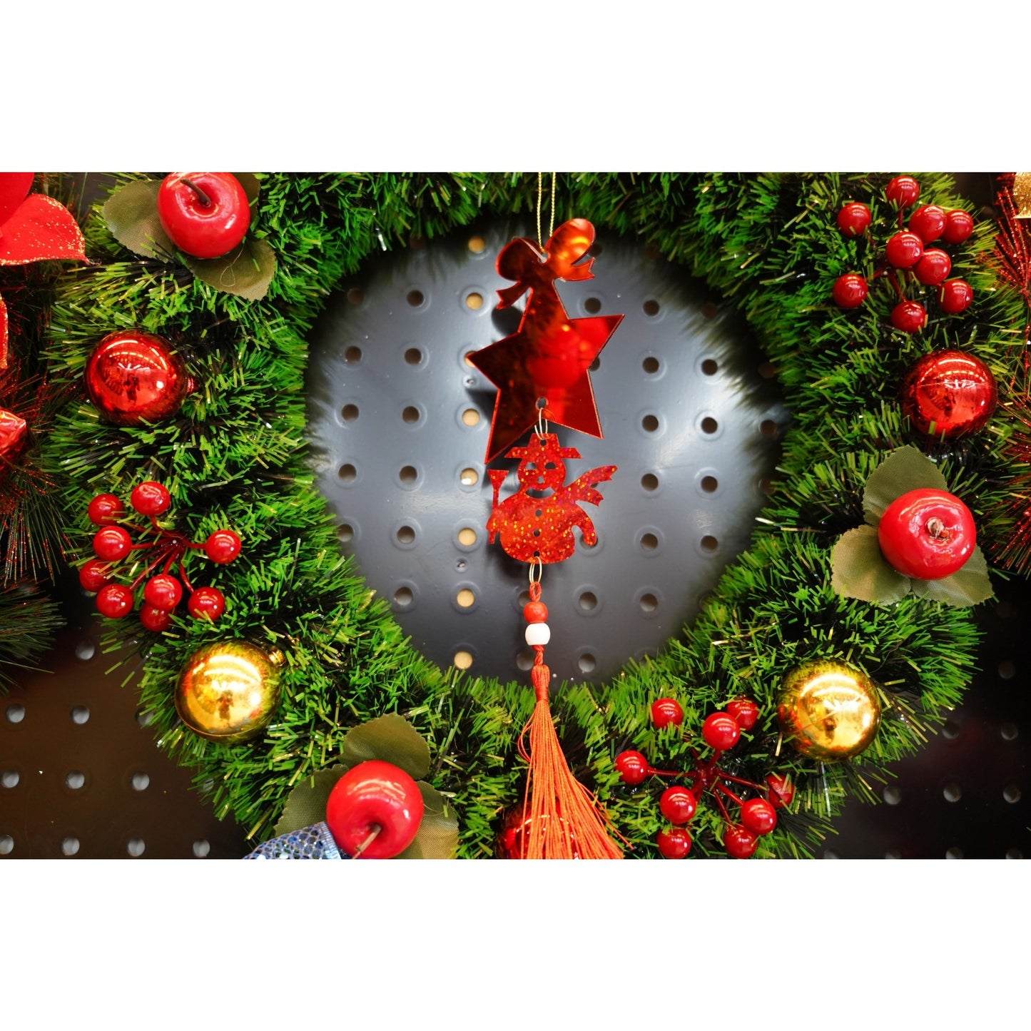 Ornament brad, Klevo, Stea, Om de zapada, Rosu, Lucios, 10*28CM, Acril, Interior/ Exterior