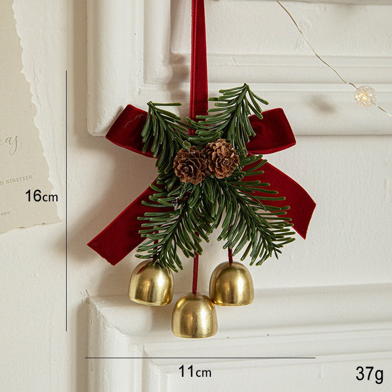 Ornament de Brad, Klevo, tip Funda de Craciun cu 3 Clopotei Aurii si Conuri de Brad, Panglica Rosie de Velvet, 16 x 11 cm, Rosu