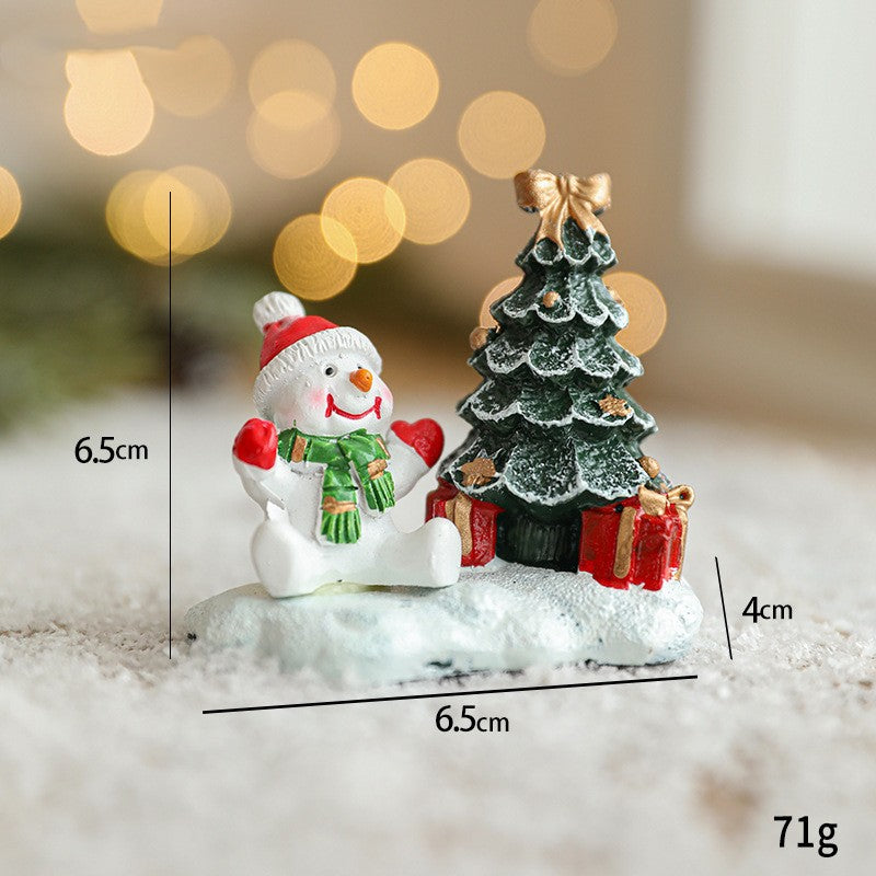 Ornament de Craciun din Rasina pentru Decor, Klevo, Model Om de Zapada cu Brad, Decoratiune de Birou pentru Craciun, 6.5 x 6.5 x 4 cm, Alb Verde