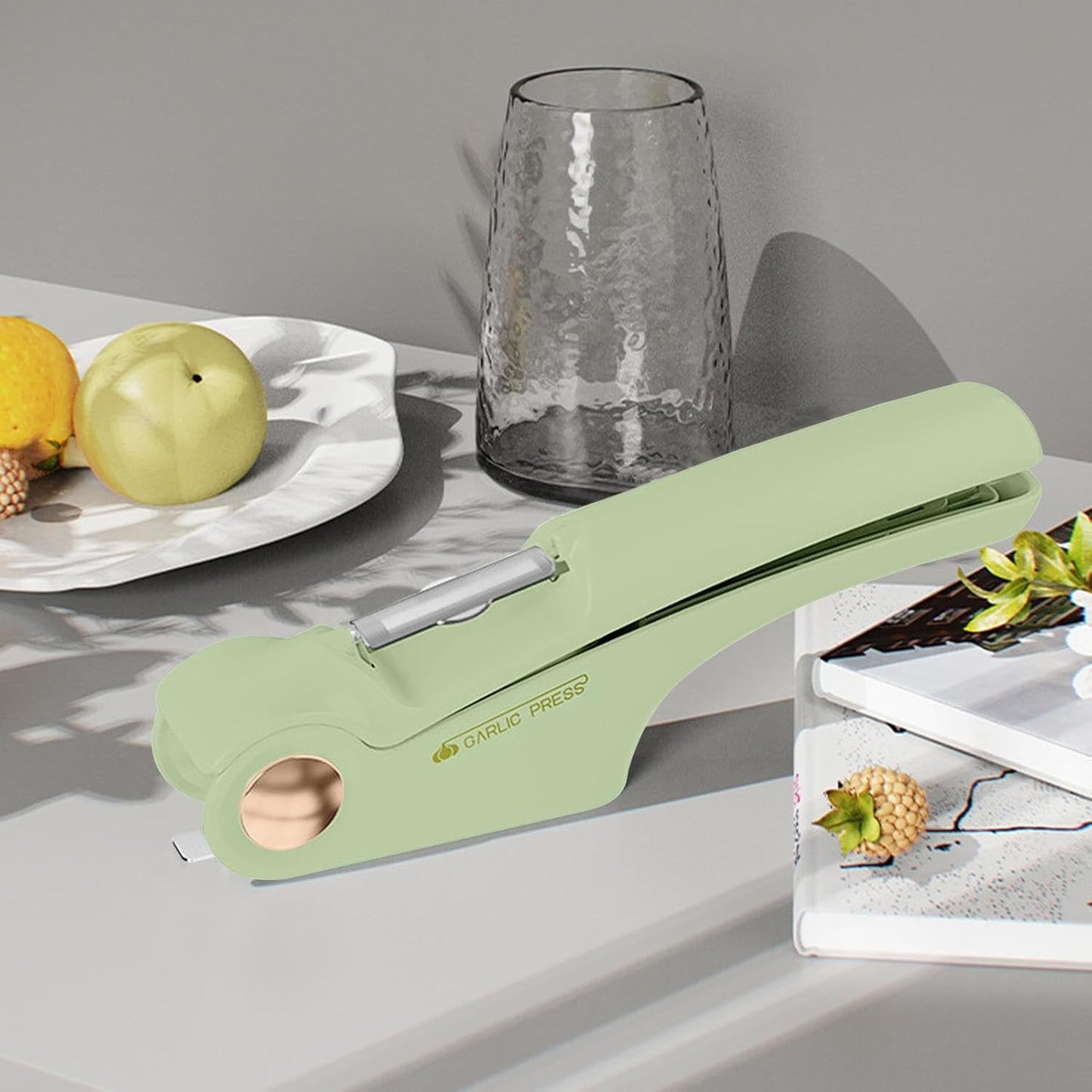 Presa Multifunctionala pentru Usturoi 4in1, Klevo, Presa, Feliator, Desfacator de Borcane, Curatator Fructe/Legume, 22 x 8.8 cm, Verde