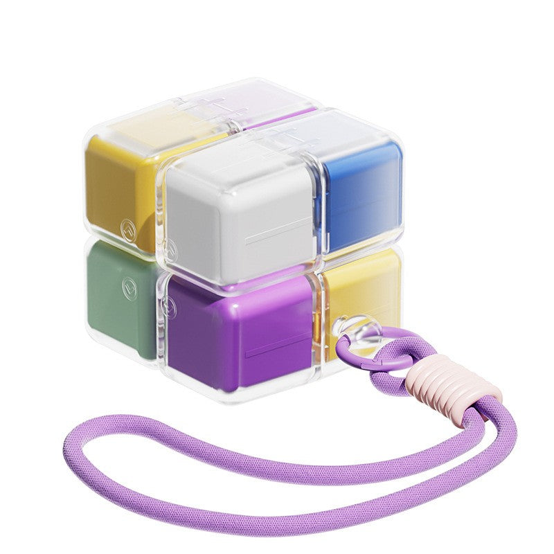 Cutie pentru Medicamente, Klevo, Model Rubik' Cube, cu Curea de Agatare, Dozator Portabil de Medicamente, Dispenser Pastile, estimat pentru 7 zile, 7.3 x 6 x 6 cm, Multicolor