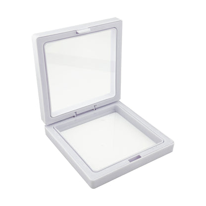 Set 12 Cutii pentru Martisoare/Brose, Klevo, Prezentare 3D, Model Alb, 8.5 x 8.5 cm, Rama Dubla de Plastic, Folie Transparenta Elastica, Sistem de Inchidere