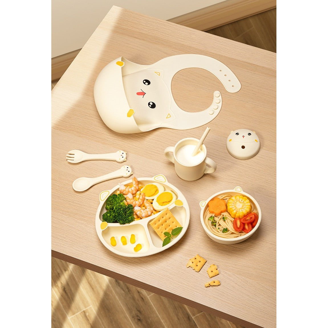 Set 7 Piese Hranire Bebelusi si Copii, Klevo, din Silicon, fara BPA, de la 12 Luni, Model Pisicuta, 30 x 25 x 6 cm, Bej