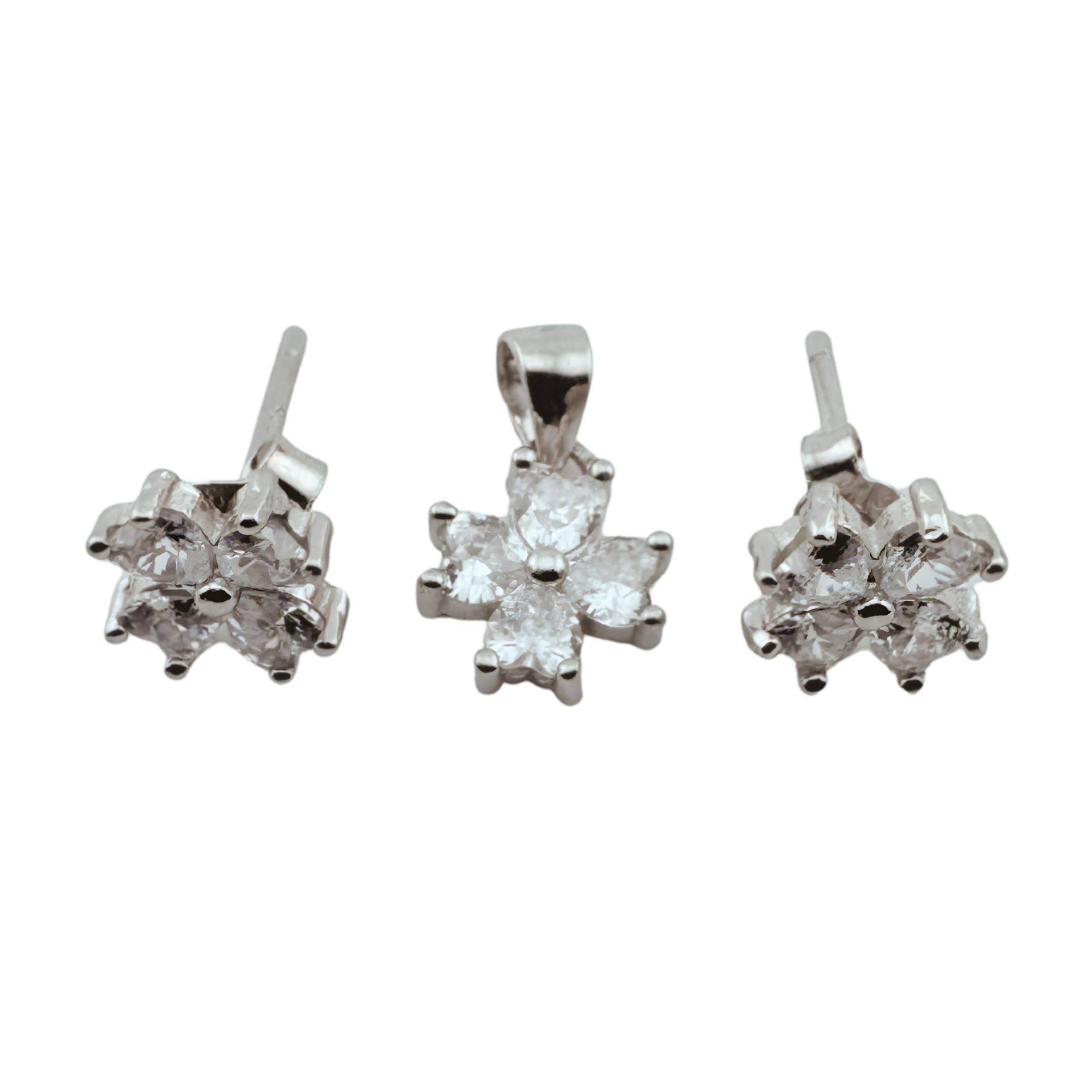 Set Cercei si Pandantiv, Jolie Silver, Argint 925, Model Floare 4 Petale, Pietre Zirconia Albe, 1.63 gr, Argintiu