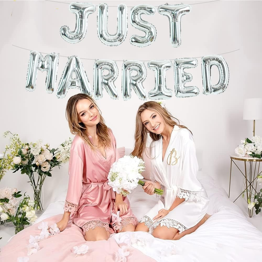 Set Baloane din Folie Metalizata, Klevo, Model Just Married, Litere de 40 cm, Baloane Party, Ambalaj Individual, Pai, Ata si Adeziv Incluse, Umflare cu Aer sau Heliu, Argintiu