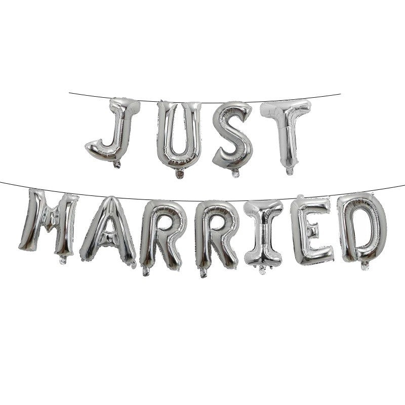Set Baloane din Folie Metalizata, Klevo, Figurine Litere, Model Just Married, Tema Nunta, 40 cm, Baloane Party, Ambalaj Individual, Pai inclus, Umflare cu Aer sau Heliu, Argintiu