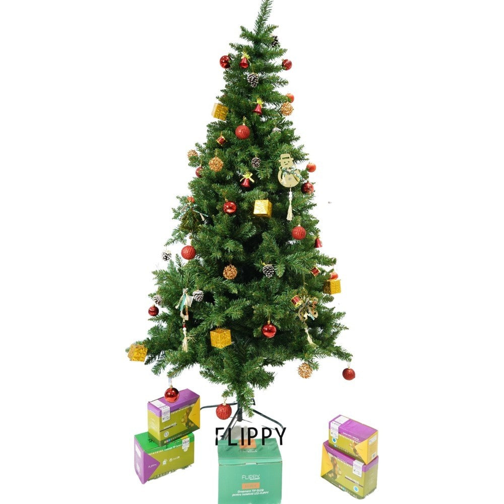 Set brad artificial de Craciun si elemente decorative, nins, decorat cu conuri pin, pentru interior/exterior, inaltime 210 cm, diametru 131 cm, 630 ramuri, Klevo, alb/verde, suport metalic inclus