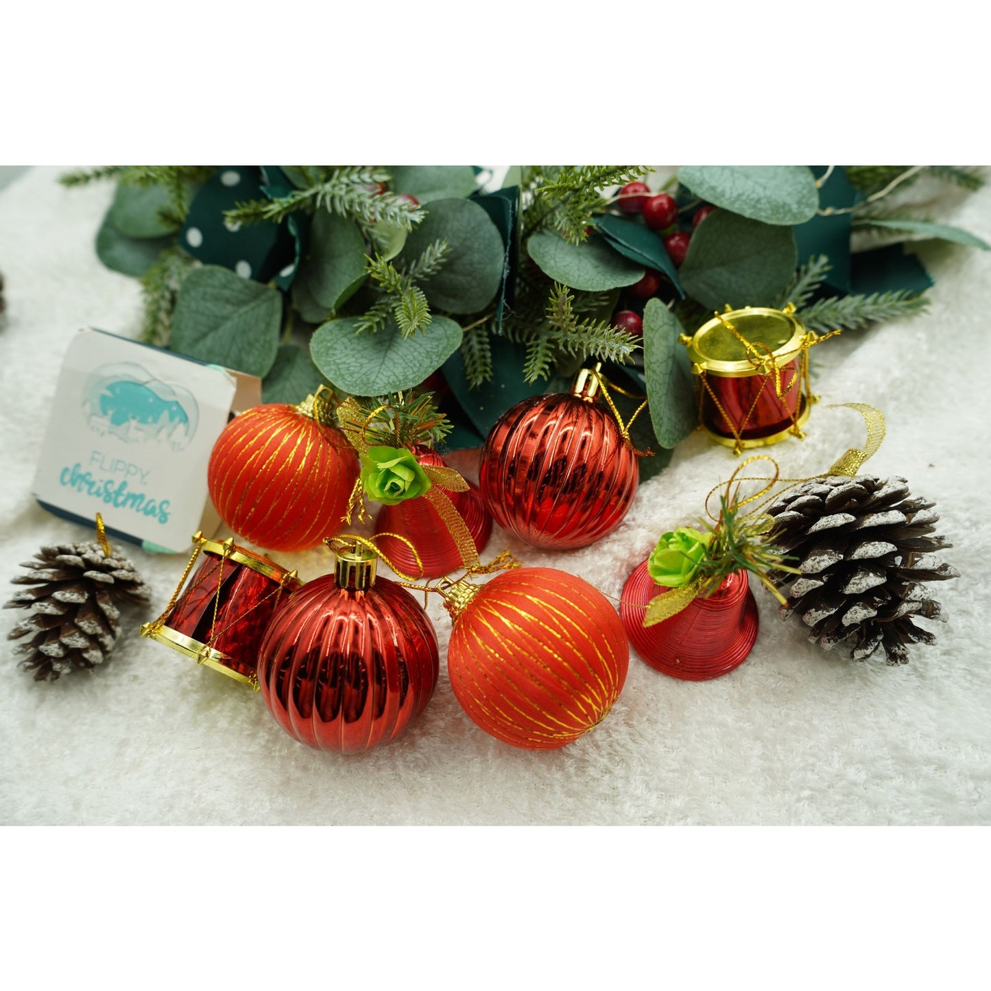 Set de 24 ornamente de brad, Klevo, de tip Glob, Rosu/ Maro, din polistiren, cu finisaj sclipitor , cutie  5  cm adancime x 29  cm lungime x 19  cm inaltime