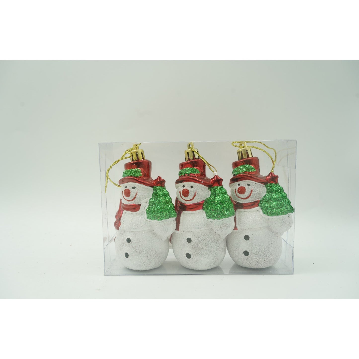 Set de 3 ornamente de brad, Klevo, de tip Om de zapada, Alb/Rosu, din plastic, cu finisaj sclipitor , cutie  4  cm adancime x 6  cm inaltime x 9  cm lungime