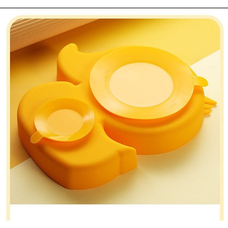 Set diversificare bebelusi Klevo, din silicon, 20 x 17.5 cm, 1 farfurie compartimentata in forma de rata, lingurita si furculita, pai, perie pai, fara alergeni, ventuza fixare,  forma creativa,  galben