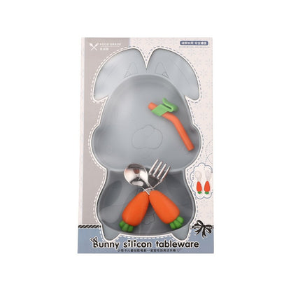 Set diversificare bebelusi Klevo, din silicon, 26 x 15 cm, 1 farfurie compartimentata in forma de iepure, lingurita si furculita, pai, perie pai, fara alergeni, ventuza fixare,  forma creativa,  bleumarin