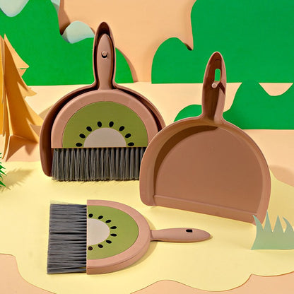 Set Mini Matura si Faras, Klevo, LITTLE CLEANER, Uz Casnic, pentru Birou, Bucatarie, Casa, Model Kiwi, 23 x 18 cm Maro-Verde