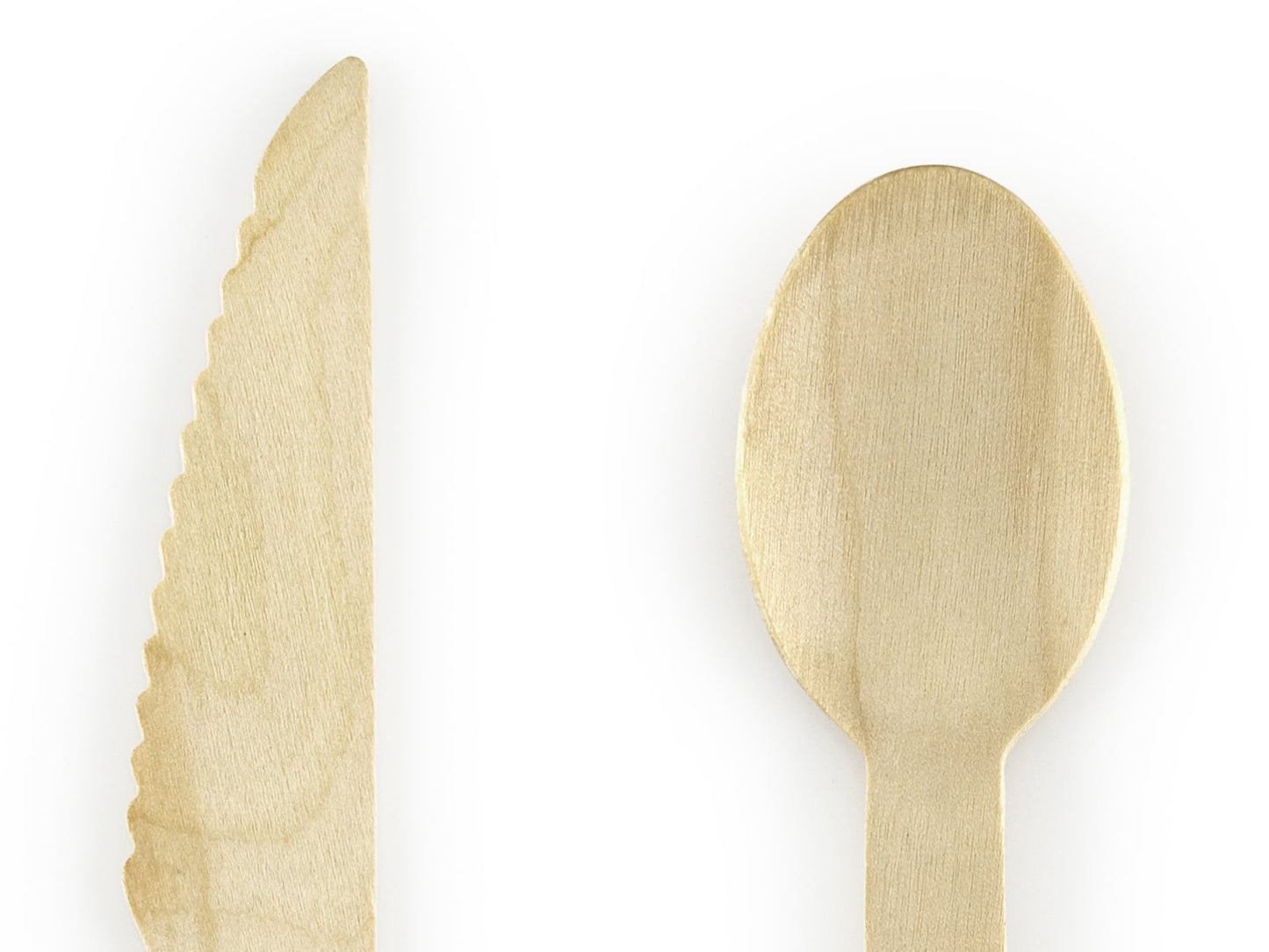 Tacâm de lemn cu inimi, roz pal, 16cm (1 set / 18 bucăți)